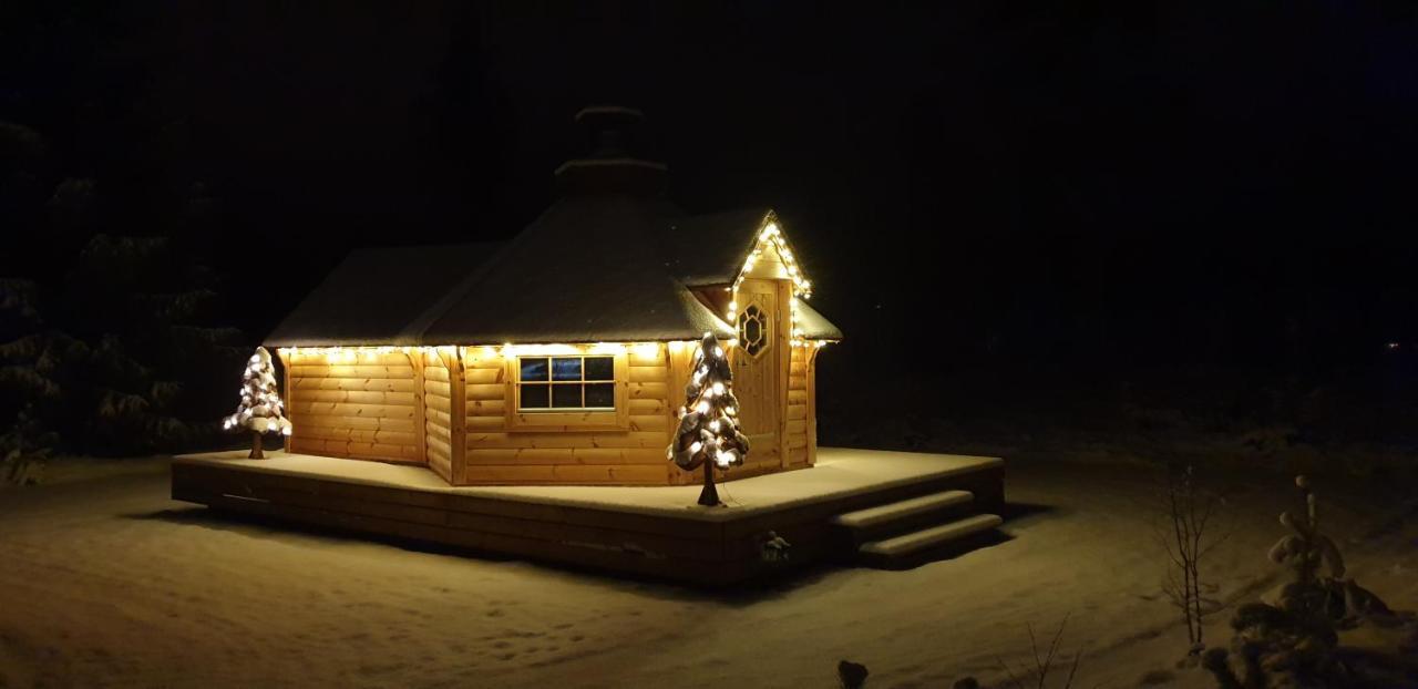 Sundbergsheden Stugby Villa Ambjorby ภายนอก รูปภาพ